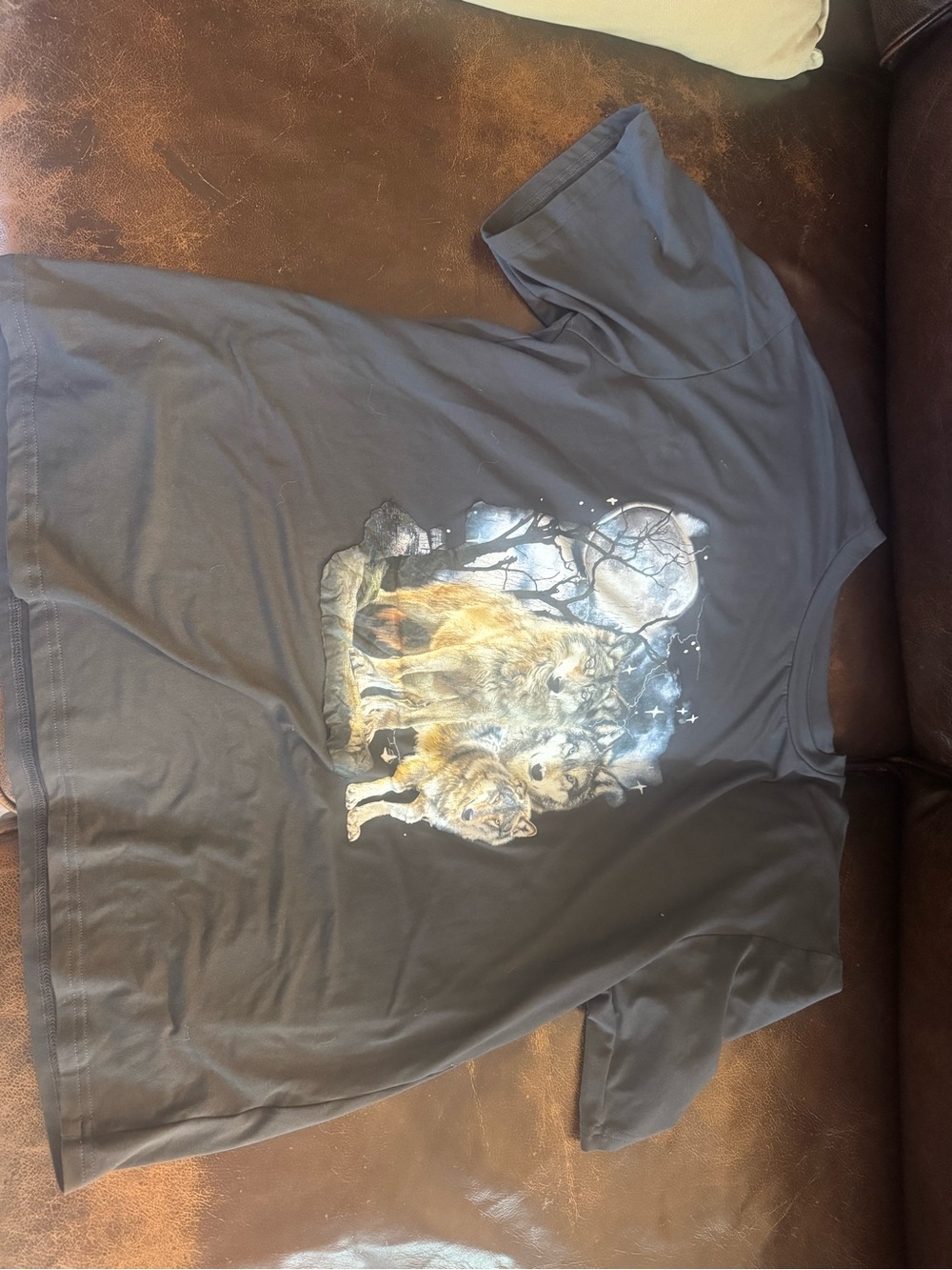 SHEIN Black Men’s Wolf Pack Graphic Tee